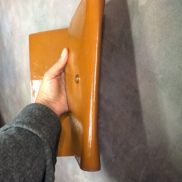 Large Yves Saint Laurent Brown Leather Clutch with patent leather - Picture 12 of 12